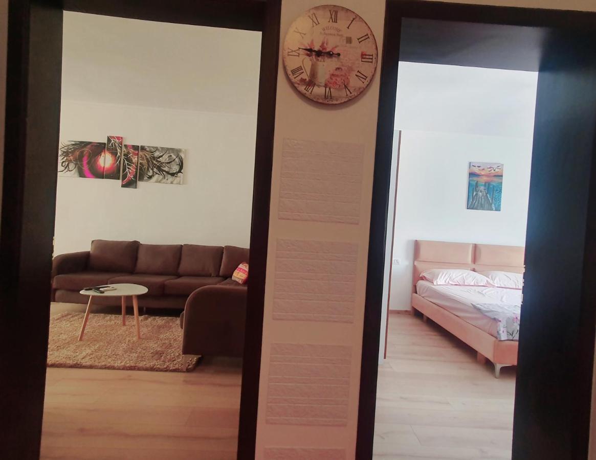 Apartment In The Heart Of Tirana , Bllok Екстер'єр фото