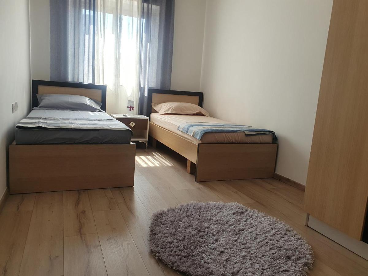 Apartment In The Heart Of Tirana , Bllok Екстер'єр фото