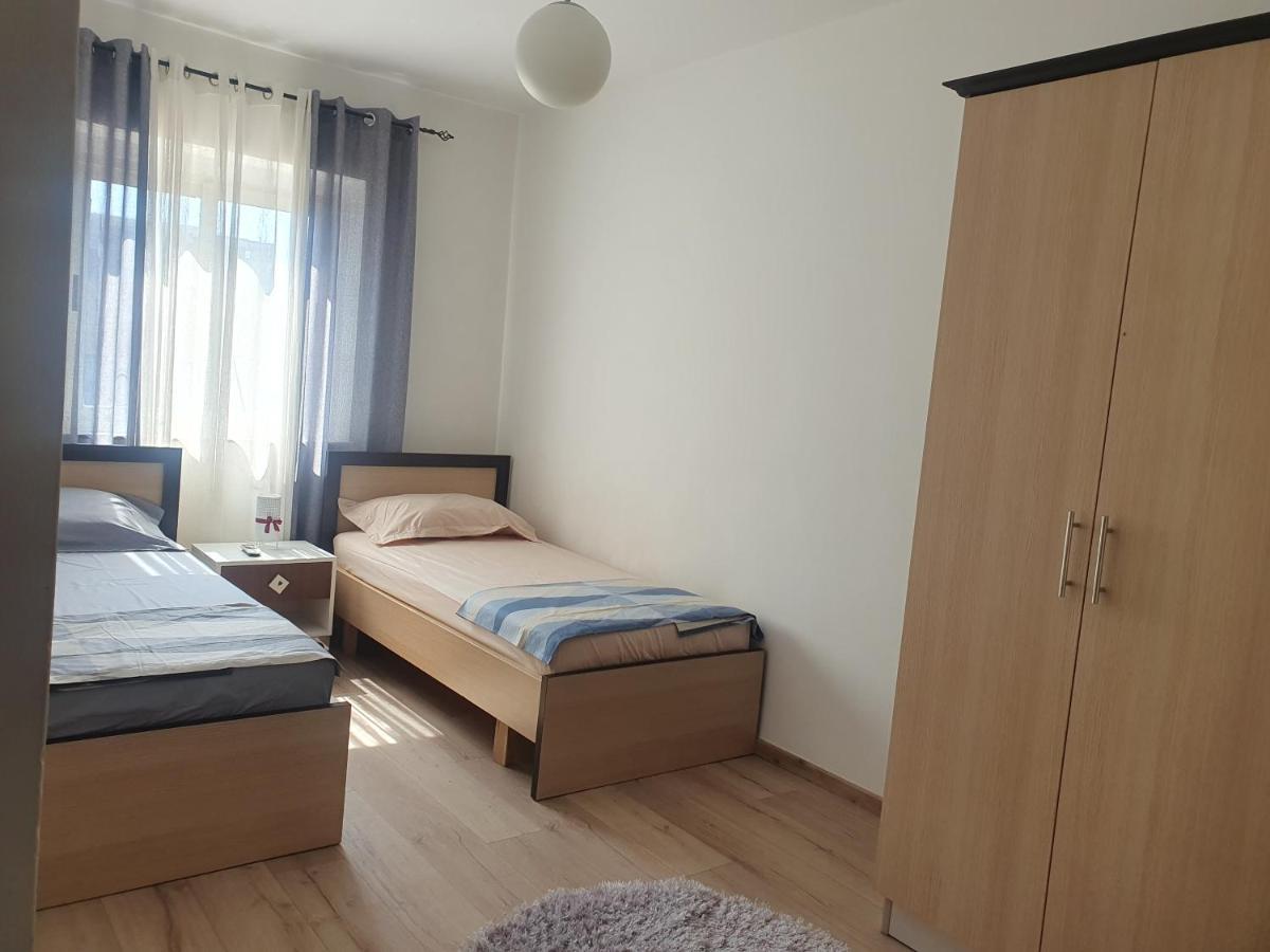 Apartment In The Heart Of Tirana , Bllok Екстер'єр фото