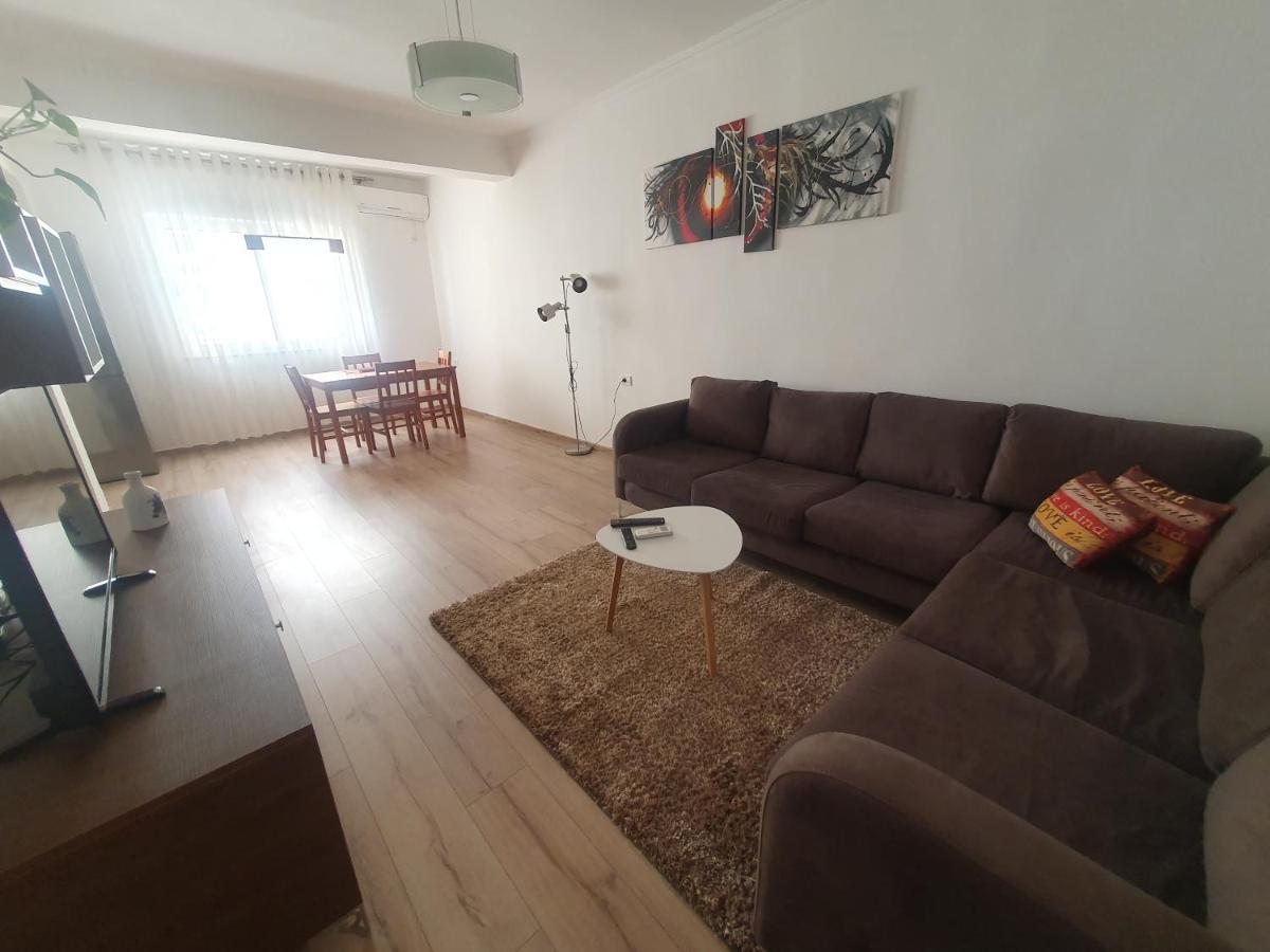 Apartment In The Heart Of Tirana , Bllok Екстер'єр фото