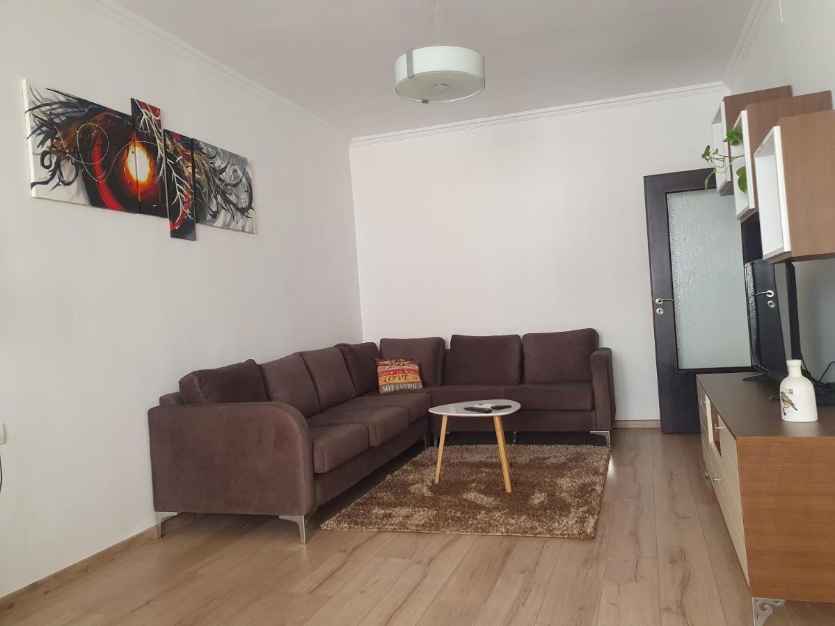Apartment In The Heart Of Tirana , Bllok Екстер'єр фото