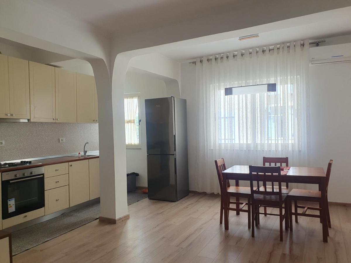 Apartment In The Heart Of Tirana , Bllok Екстер'єр фото